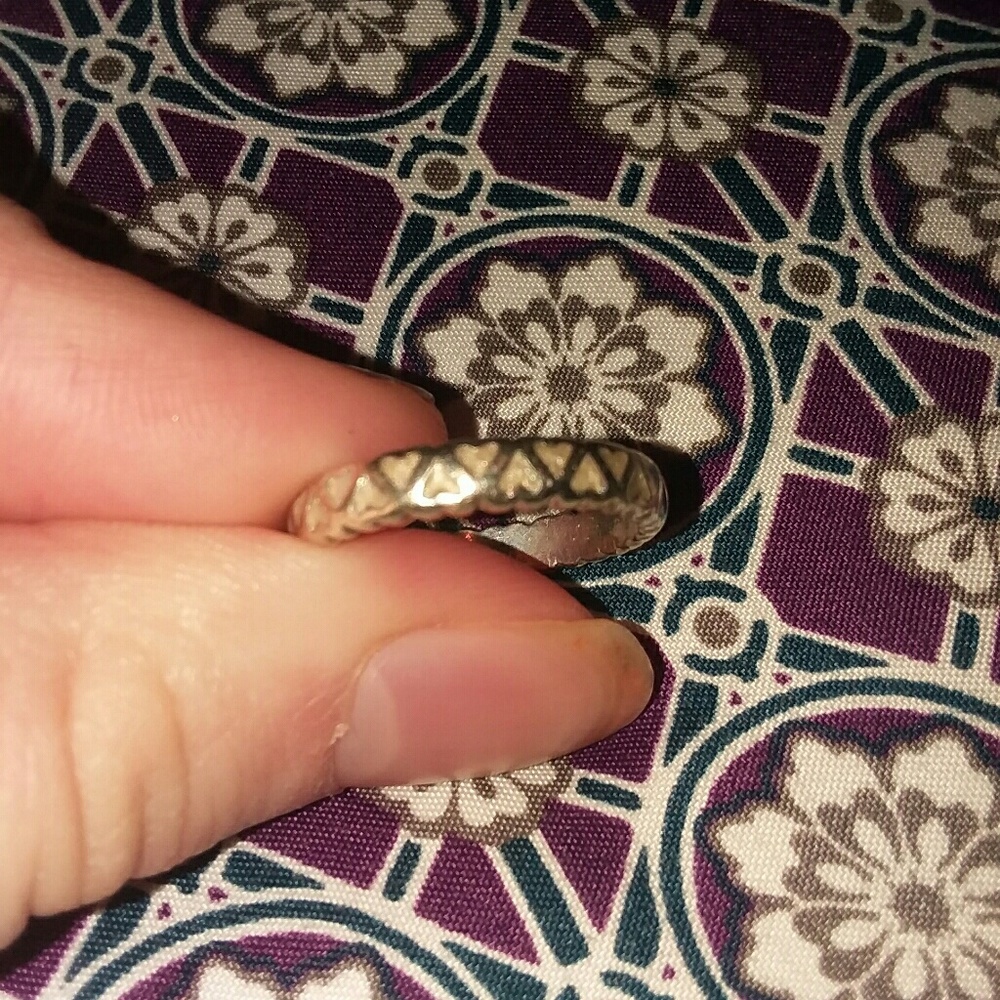 Ring - Picture 3 of 3